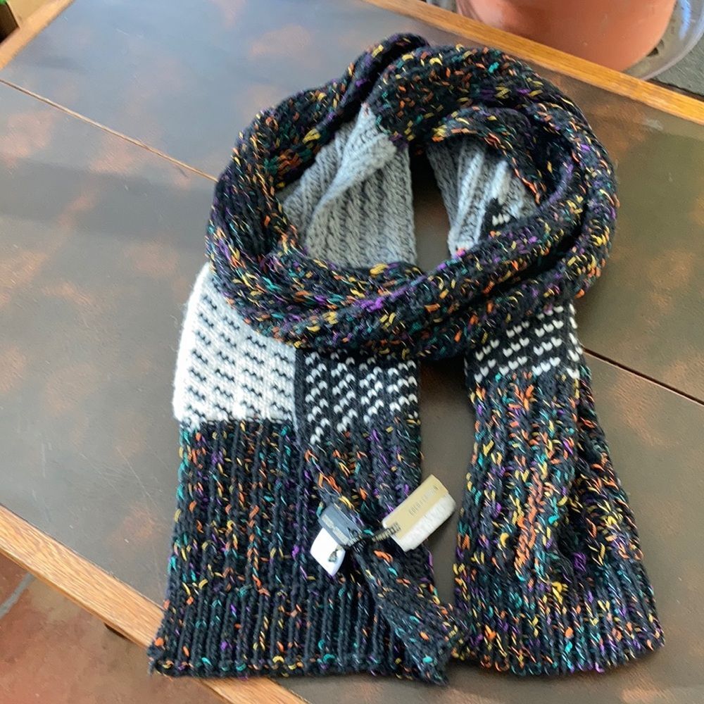 NWT Coco plus Carmen boutique wool blend scarf